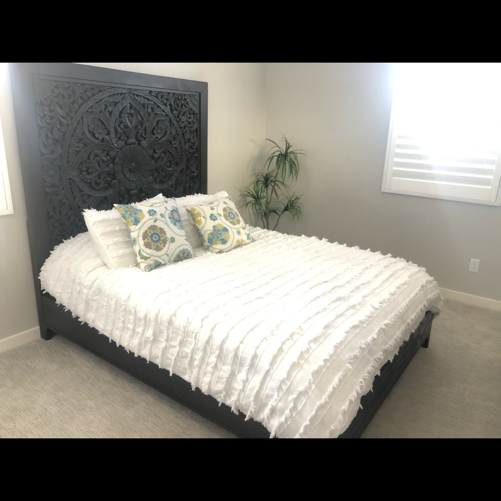 Rachel Zoe queen bed 3 piece duvet set